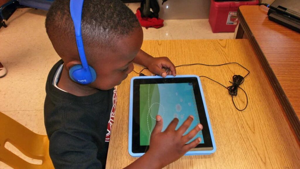 How Parents Can Support Kids Learning Technology in Kenya